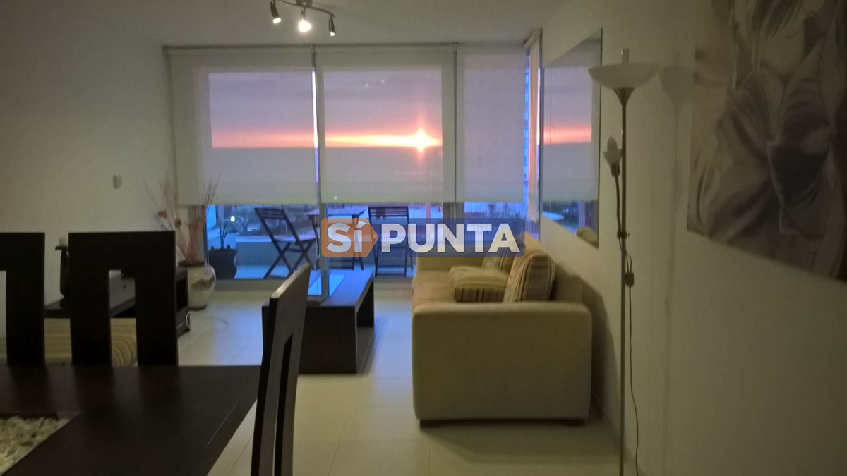 Apartamento de 2 dormitorios en alquiler Punta del Este - SPT11697A