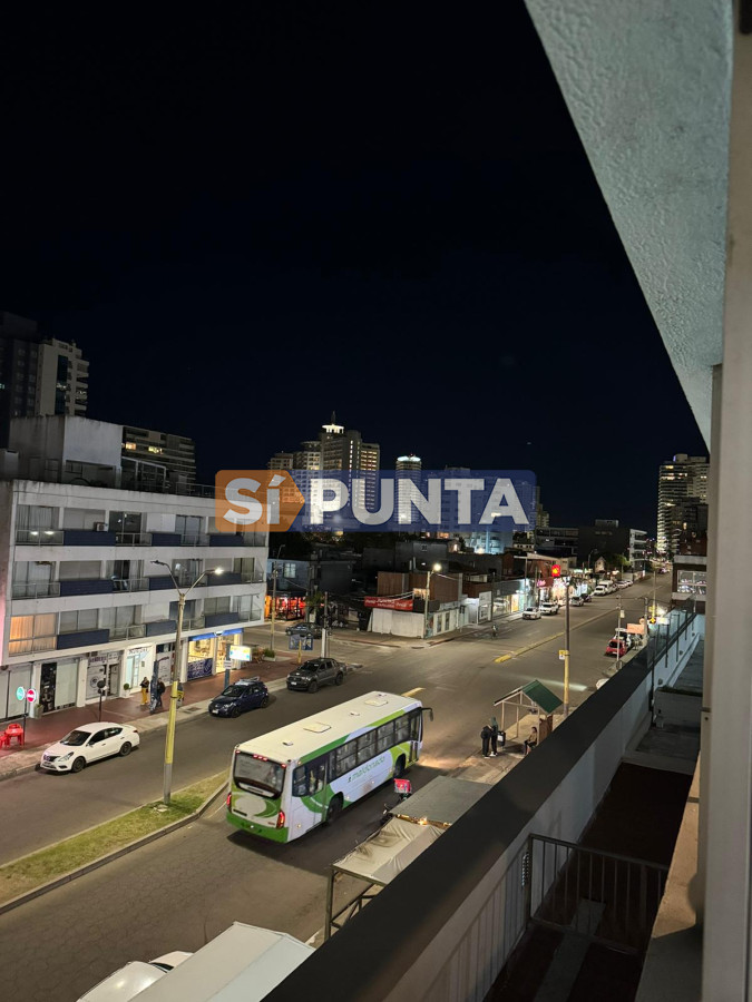 Apartamento 2 dormitorios en alquiler anual - SPT8701A