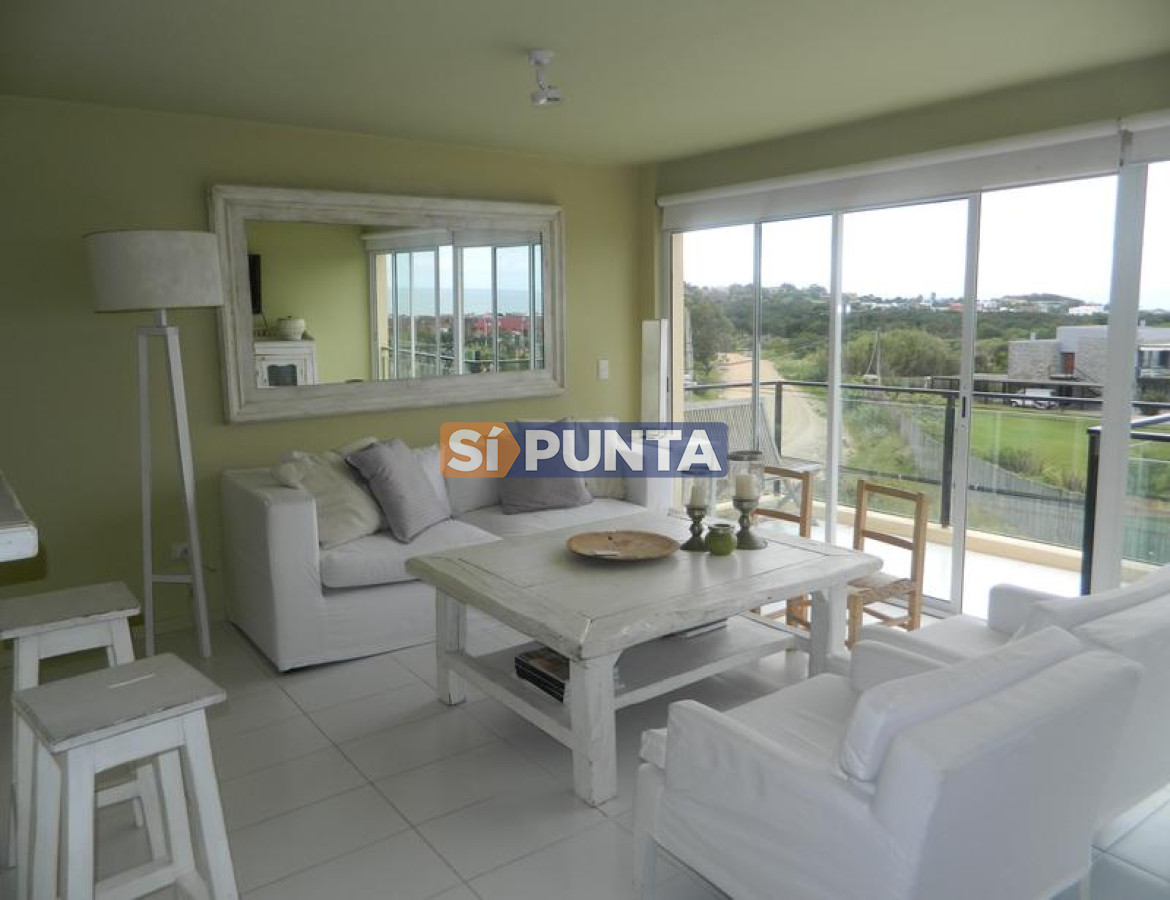 Apartamento de 3 dormitorios en alquiler Manantiales - SPT955A