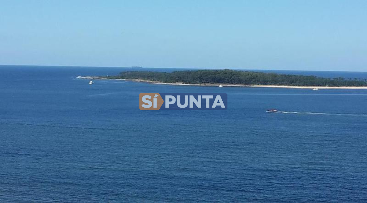 Apartamento frente al mar en playa mansa - SPT1651A