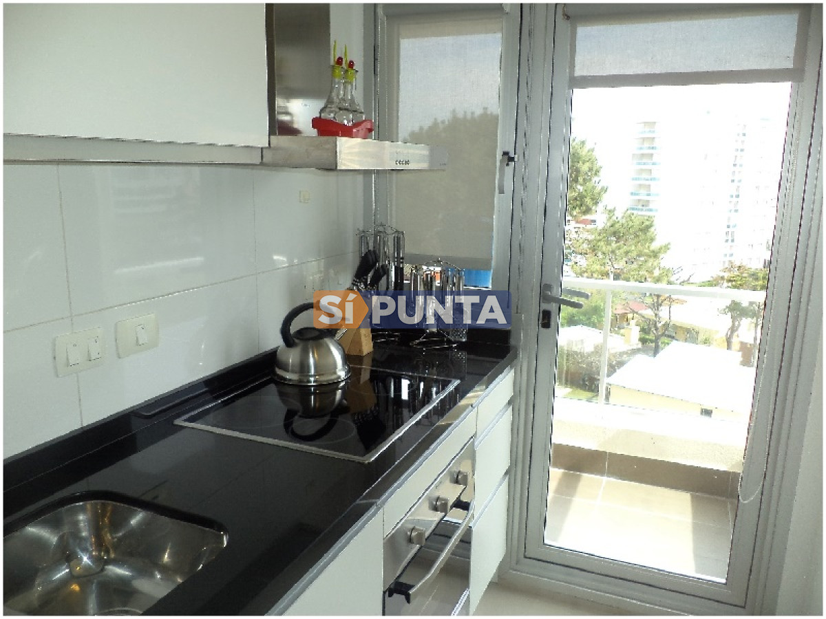 Apartamento en alquiler Playa Brava - SPT1881A
