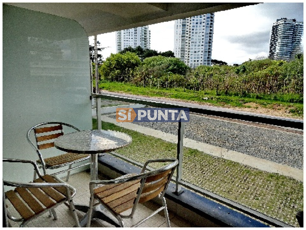 Apartamento en venta y alquiler - SPT2270A