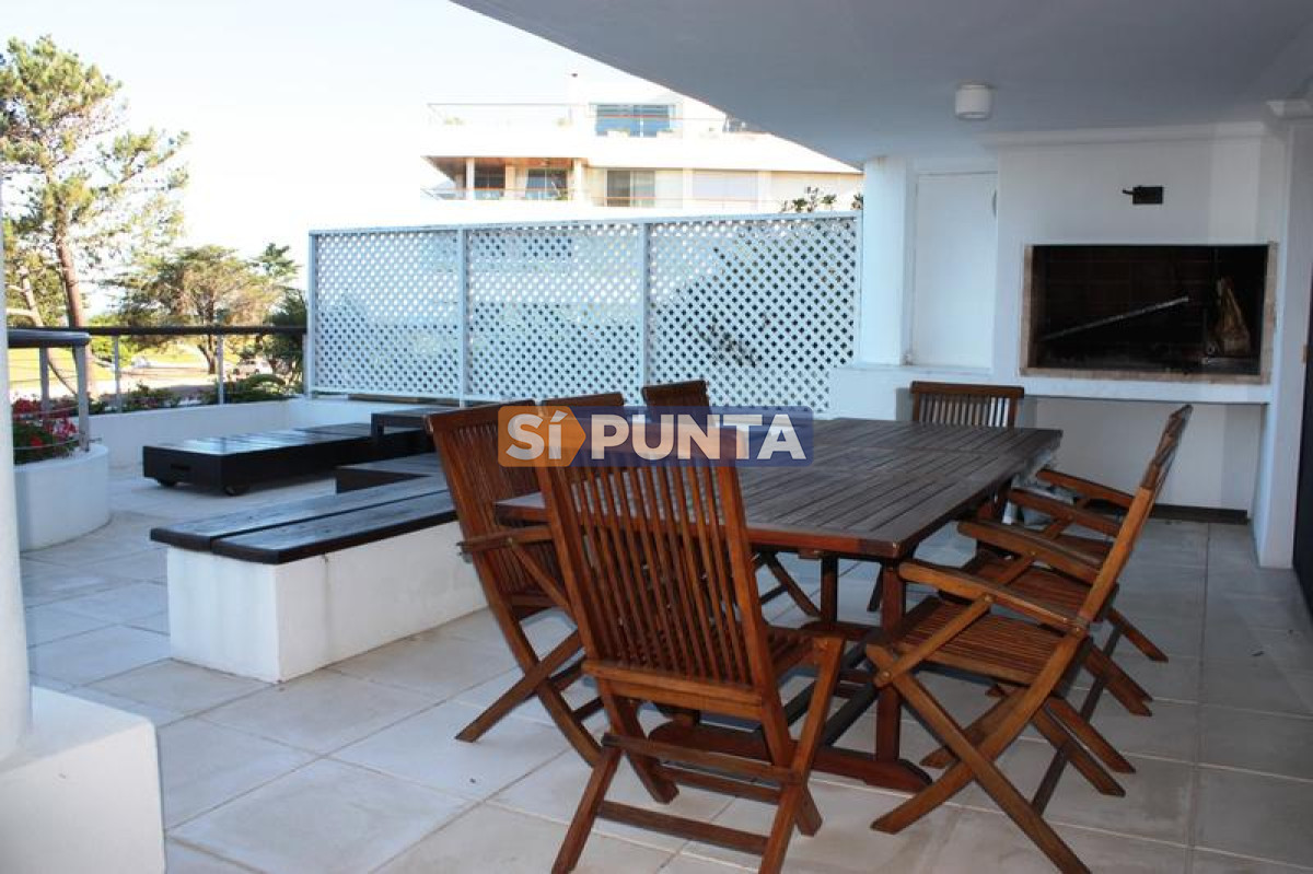Apartamento en alquiler, playa brava - SPT408A