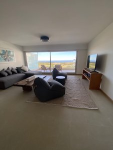 Apartamento en alquiler con vista al mar 