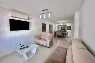 Apartamento en Playa Mansa