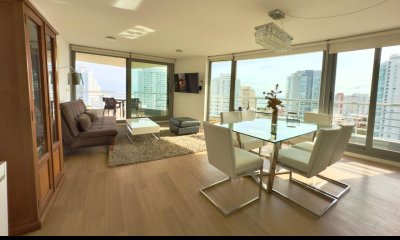 Apartamento en venta de dos dormitorios en Punta del este