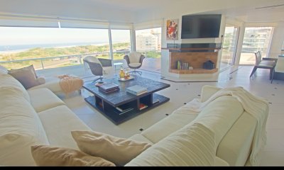 Penthouse en venta de 5 dormitorios, Playa Brava