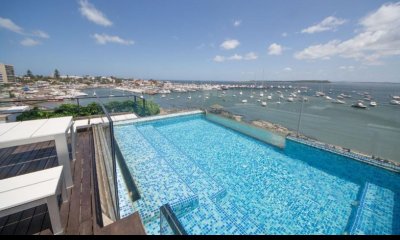 Penthouse en venta, frente al mar, 3 dormitorios