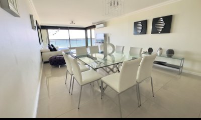 Se vende Apartamento 3 dormitorios en playa Brava de Punta del Este