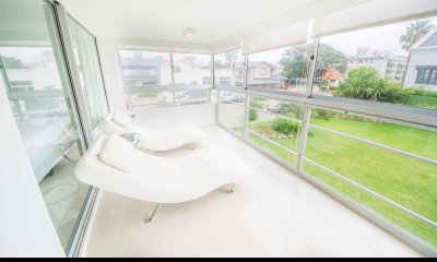 Excelente ubicación.  3 dormitorios (una suite)   2 baños