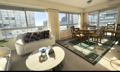 Apartamento de 2 dormitorios en venta Punta del Este