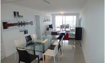 Apartamento en Brava a la venta con 3 dormitorios