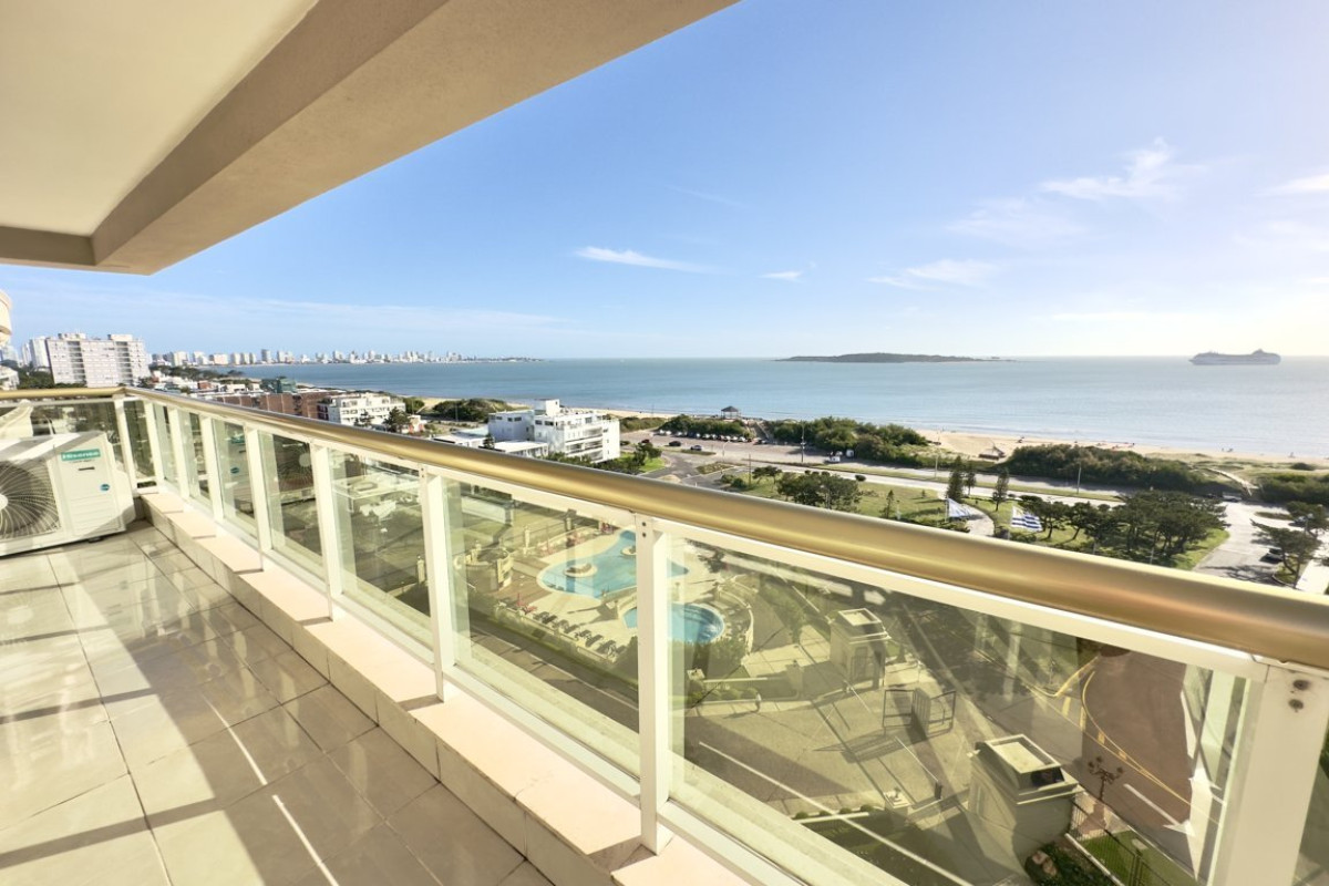 Venta apartamento de tres dormitorios en Le Jardin - Mansa