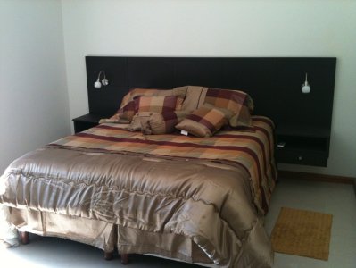 casa de 4 dormitorios en venta - solanas  - spt662c