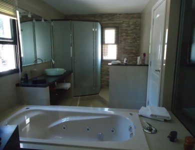 casa de 4 dormitorios en venta - solanas  - spt662c