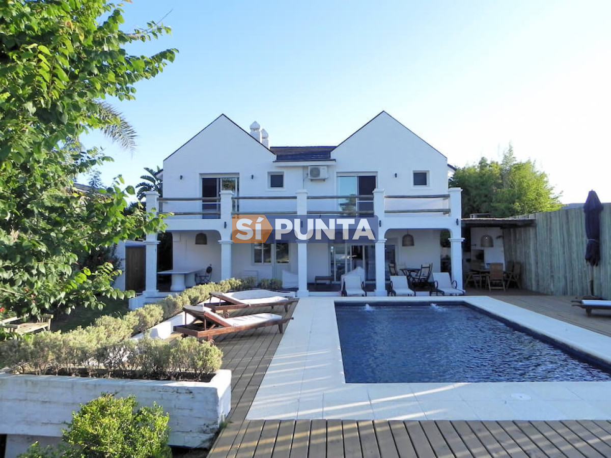 casa en venta en la barra, 6 dormitorios con piscina - spt1721c