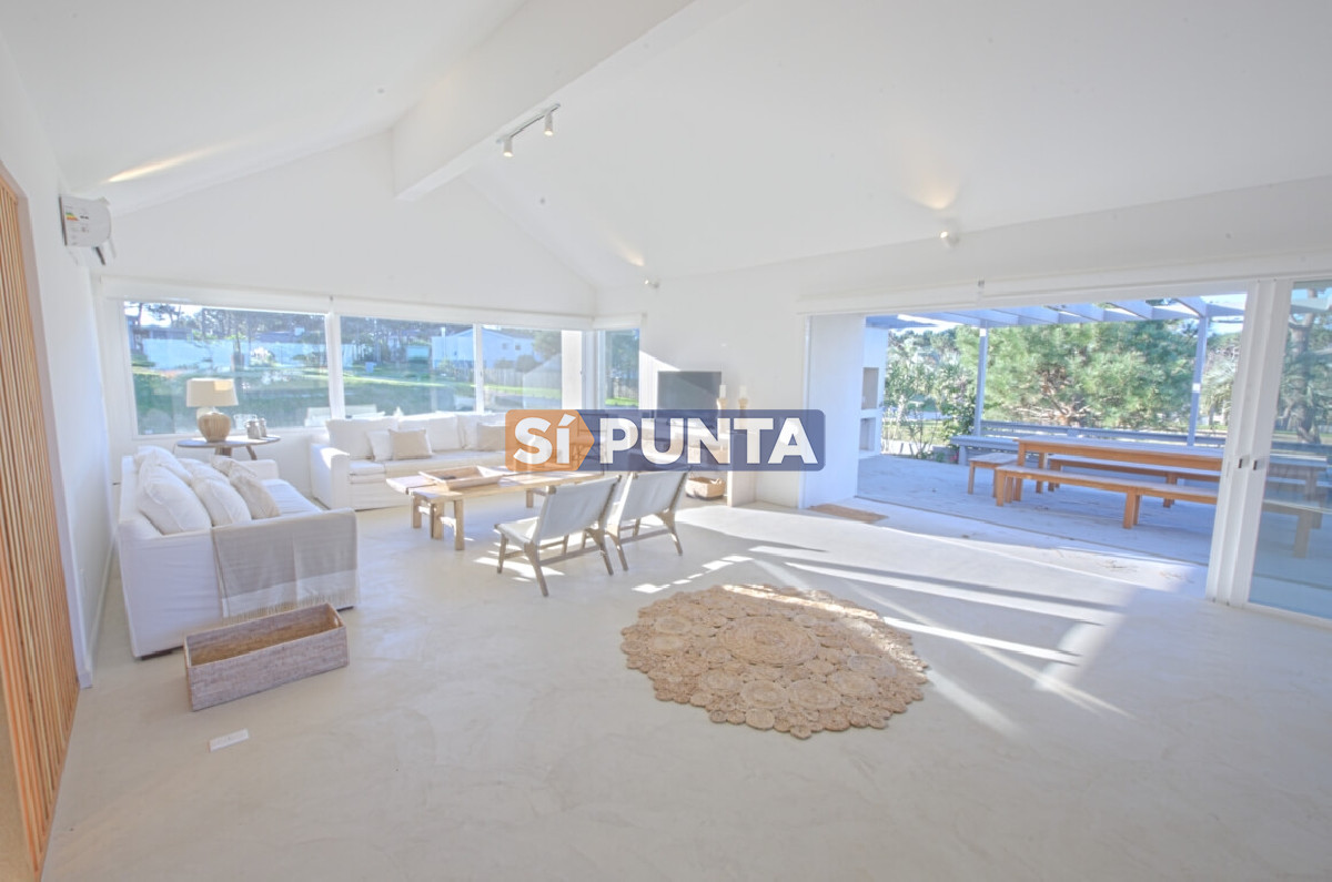 casa de 5 dormitorios en barrio privado pinar del faro - spt2781c