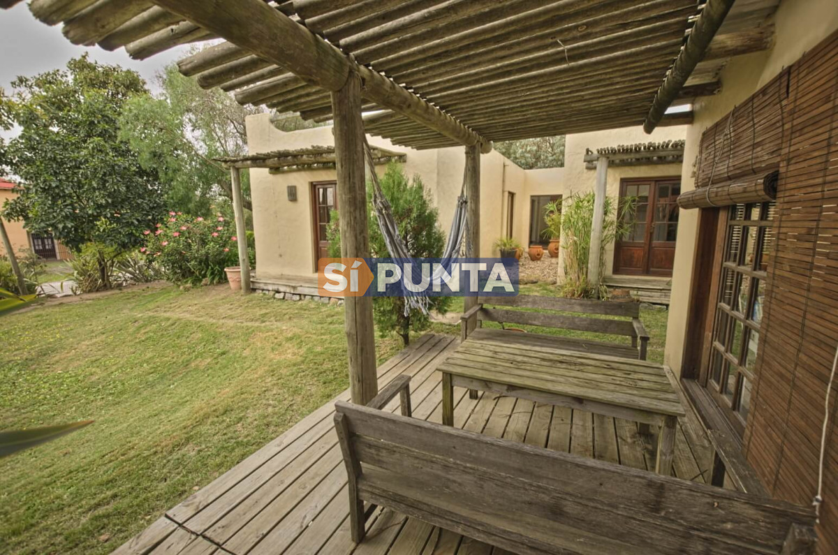 casa de 4 dormitorios en venta la barra - spt3175c