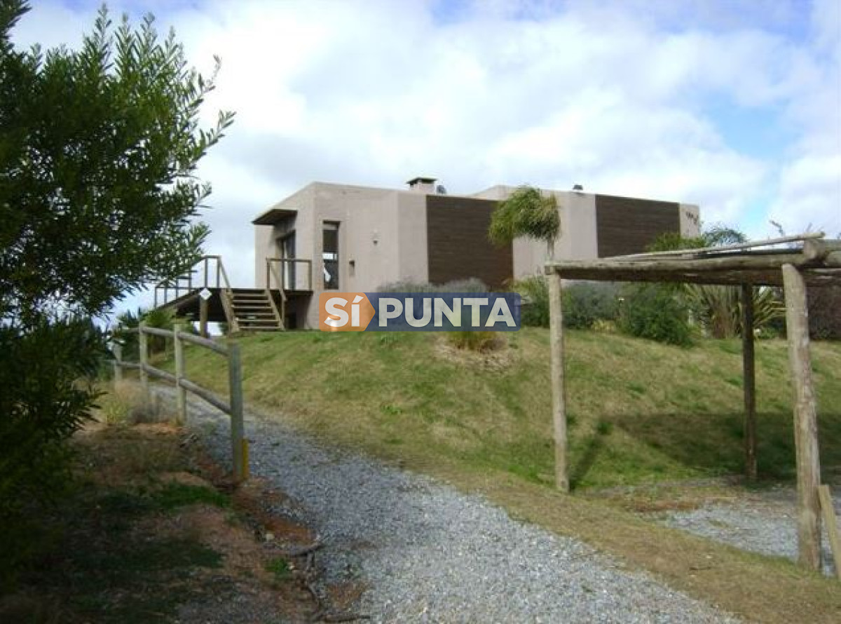 Casa en alquiler Arenas de Jose Ignacio - SPT703C