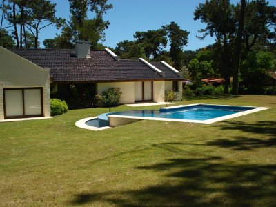 Casa con piscina en San Rafael