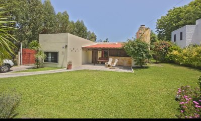 Casa de 3 dormitorios en venta - Pinares