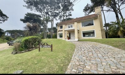 Casa de 3 dormitorios a la venta en Montoya