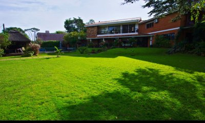 Casa en venta, 5 dormitorios con piscina, Playa Mansa