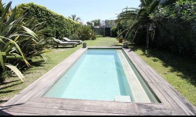 Casa a la venta con piscina en La Barra.
