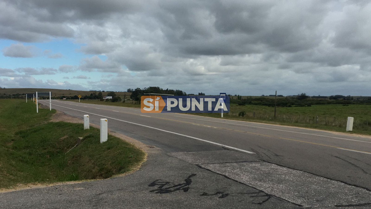 Campo Ref.2728 - Campo en Garzón venta turístico