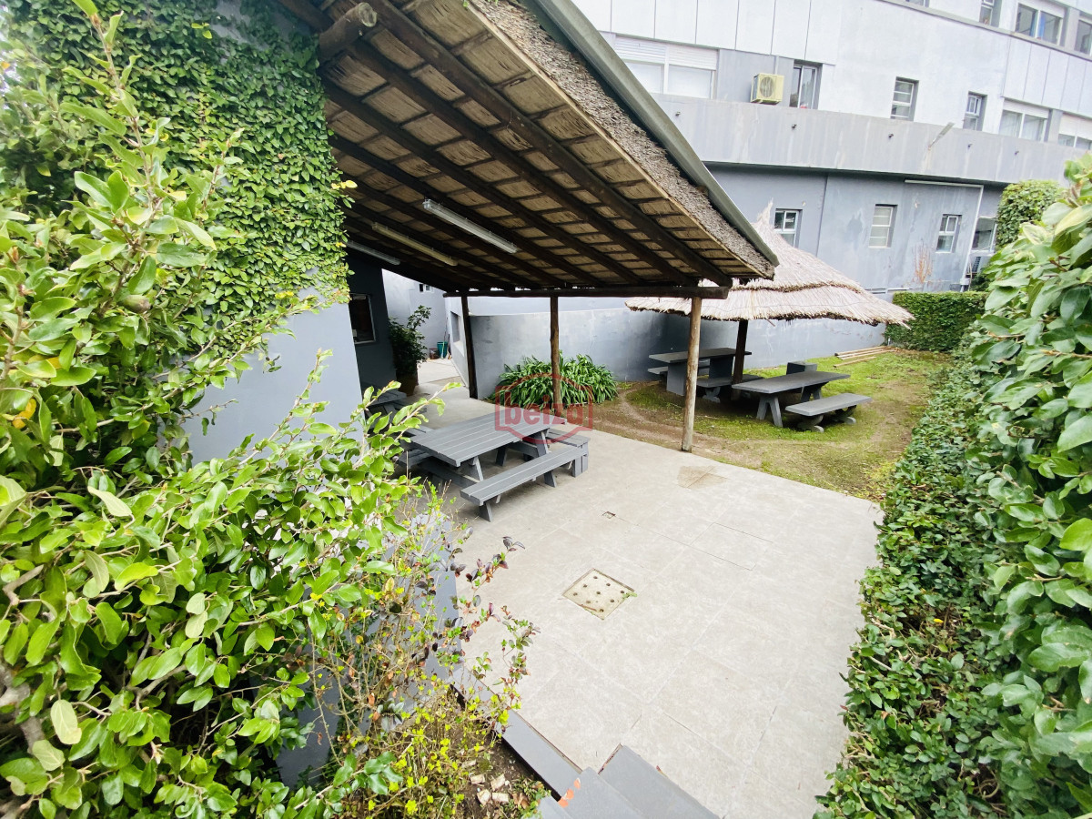 Apartamento ID.166982/Departamento-con-gran-comodidad-en-venta. - Punta del Este , próximo a centros comerciales y sanatorios 