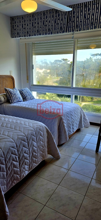 Apartamento ID.166843/Espectacular-Penthouse - Playa Brava , frente al mar , magnífico entorno de bosque y mar 