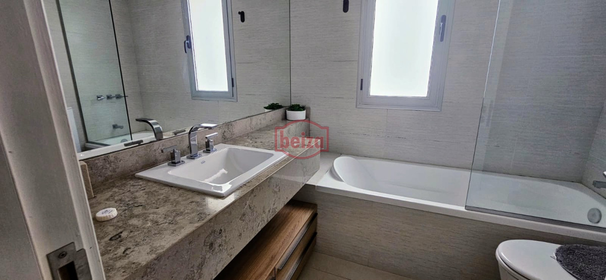 Apartamento ID.165783/Apartamento-en-venta- - Apartamento en exclusivo edificio con solo cuatro residencias 