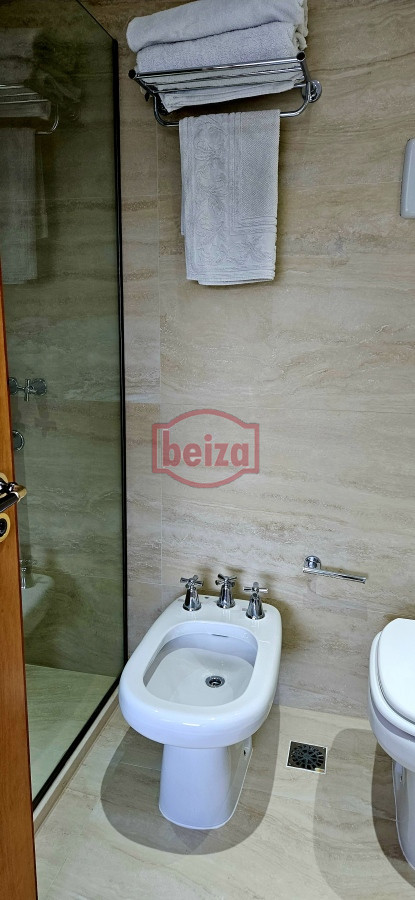 Apartamento ID.166843/Espectacular-Penthouse - Playa Brava , frente al mar , magnífico entorno de bosque y mar 