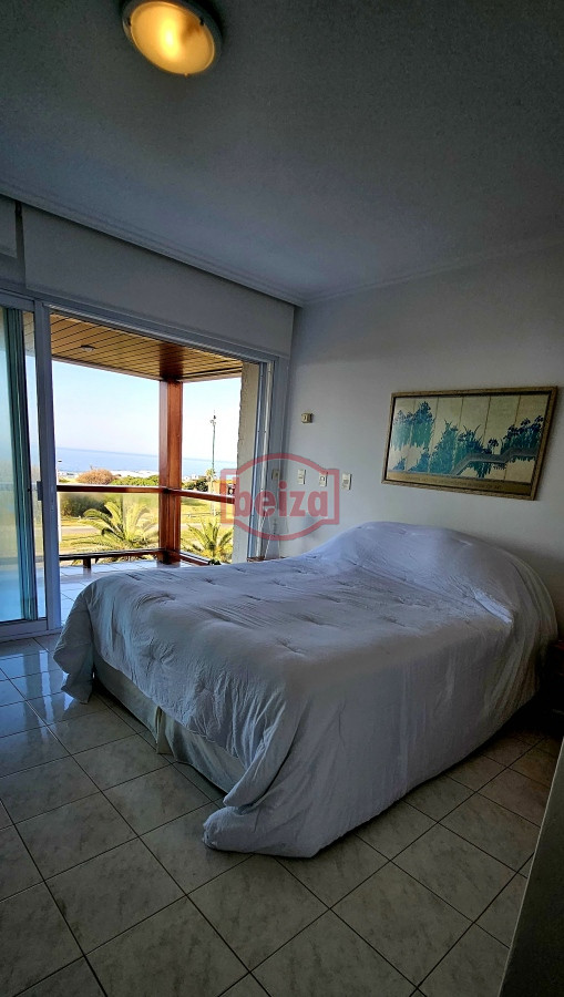 Apartamento ID.166843/Espectacular-Penthouse - Playa Brava , frente al mar , magnífico entorno de bosque y mar 