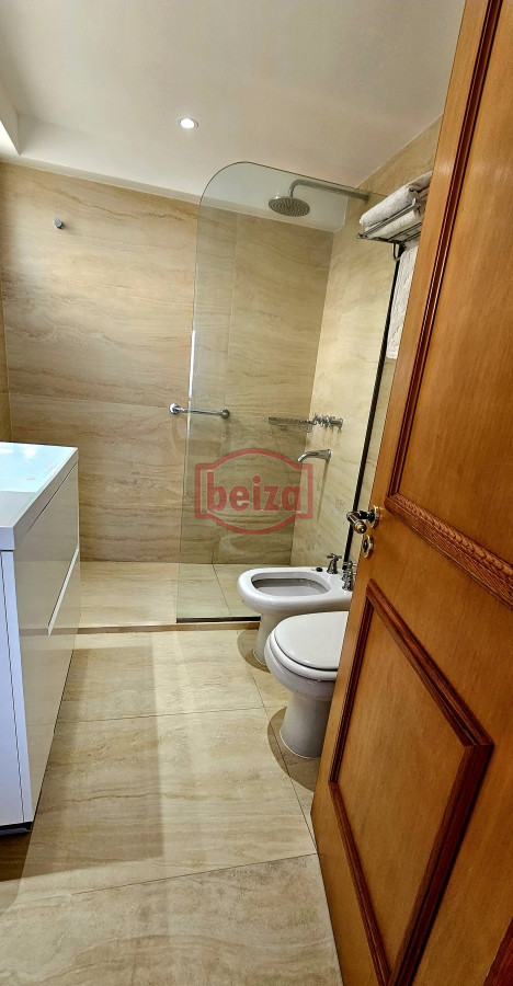 Apartamento ID.166843/Espectacular-Penthouse - Playa Brava , frente al mar , magnífico entorno de bosque y mar 