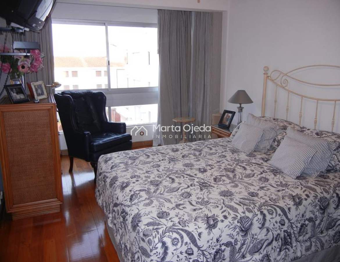 Apartamento ID.38417 - Confortable  Duplex en plena Península 