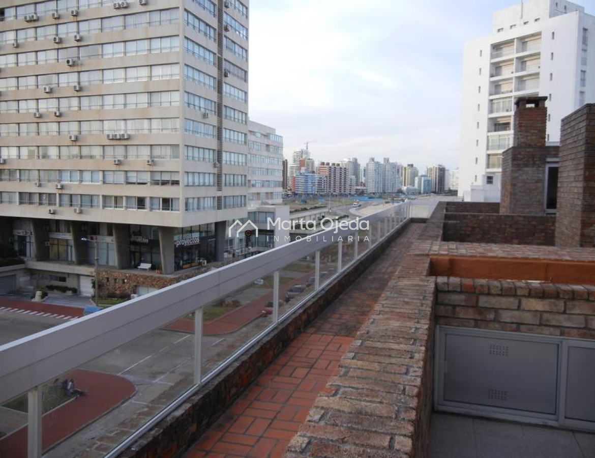 Apartamento ID.38417 - Confortable  Duplex en plena Península 