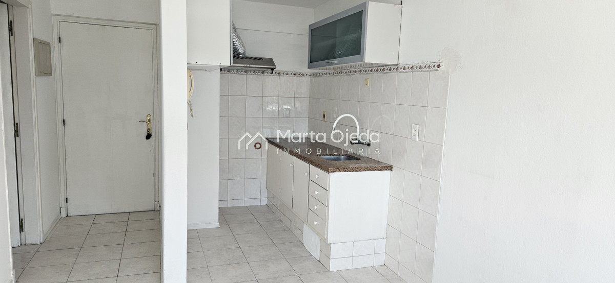 Apartamento ID.41453 - Alquiler anual , centro de maldonado