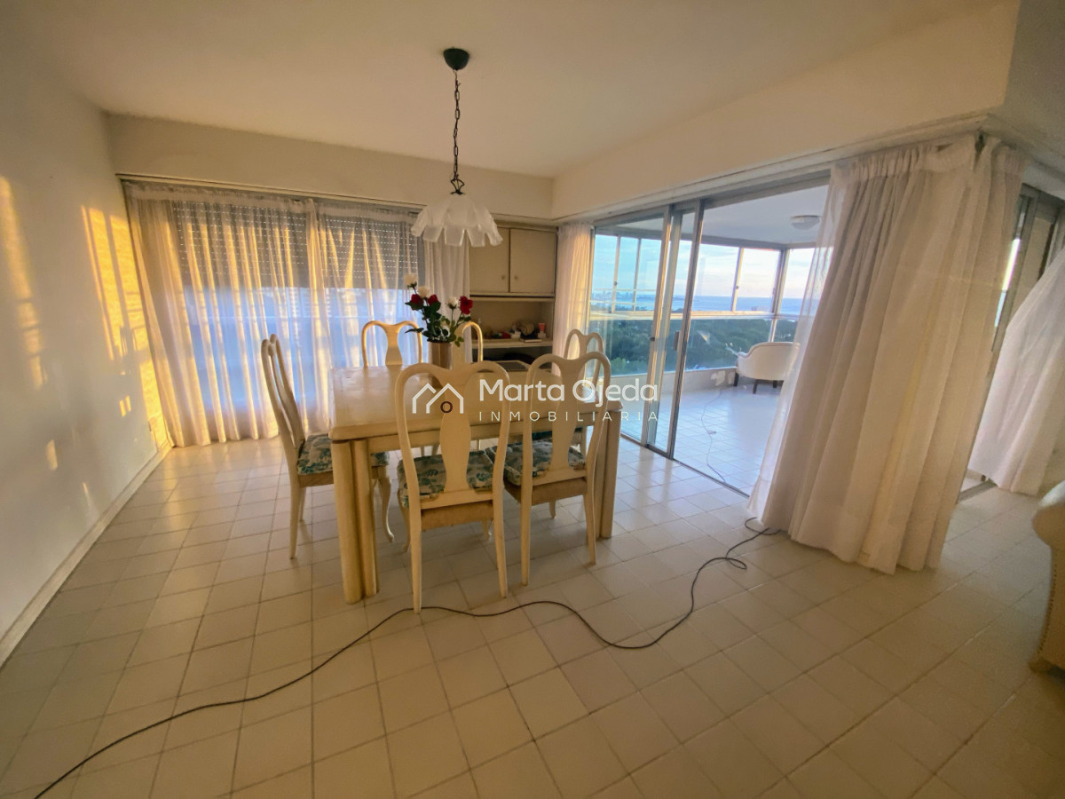 Apartamento ID.41358 - Roosevelt , piso alto con magnífica vista 