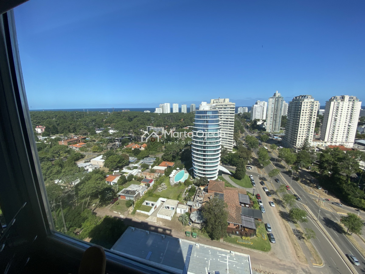 Apartamento ID.41408 - NUEVO INGRESO , piso alto con magnífica vista desde todos los ambientes 