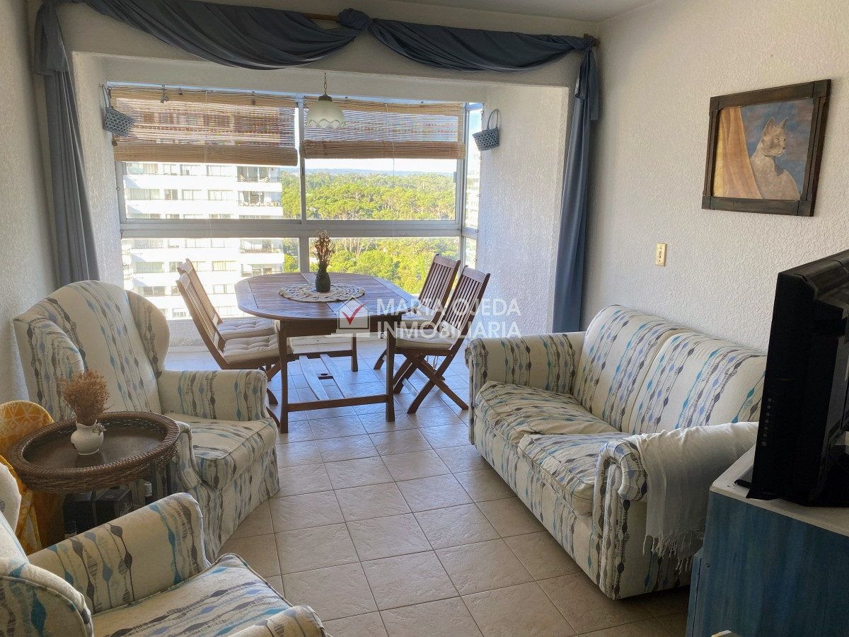 Apartamento ID.40725 - Roosevelt piso alto, muy  luminoso