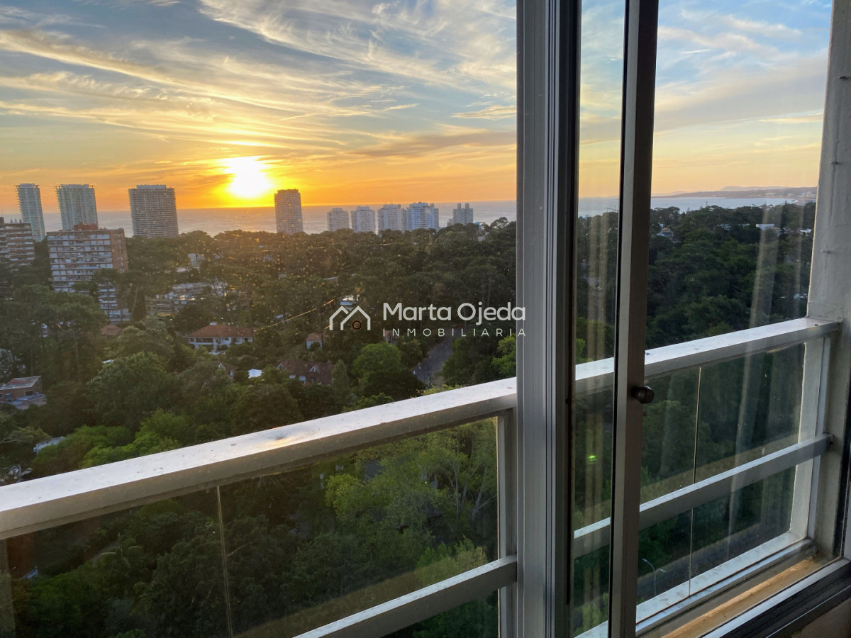 Apartamento ID.41358 - Roosevelt , piso alto con magnífica vista 