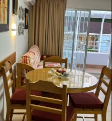 Peninsula, frente con terraza