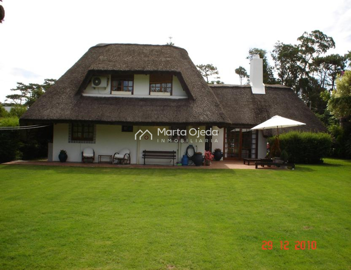 Casa ID.35275 - Pinares a 2 cuadras del mar