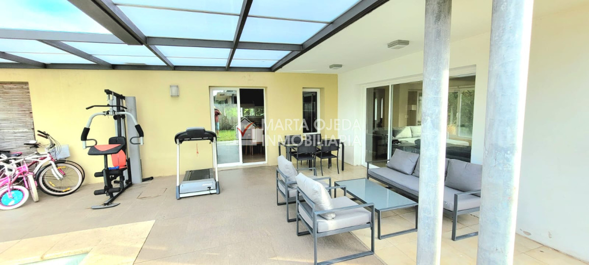 Casa ID.40832 - Moderna casa en zona cercana a colegios