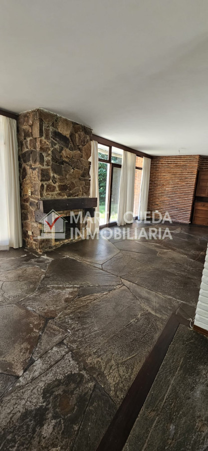 Casa ID.40993 - NUEVO INGRESO.Casa ubicada en lo mejor de la mansa