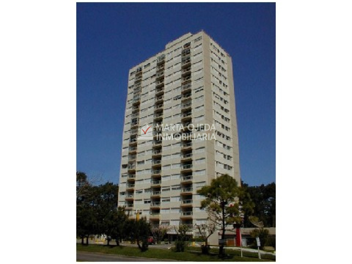 Apartamento ID.41135 - ORDEN DE VENDER , ideal tanto para vivir todo el año como para vacacionar