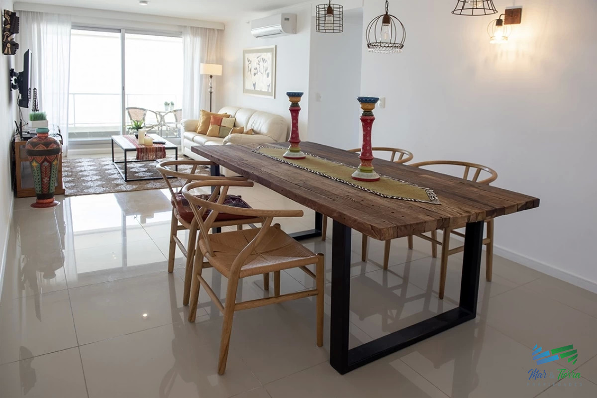 Apartamento ID.3718 - Alquilo apartamento 2 dormitorios, Torre Wind, Punta del Este 