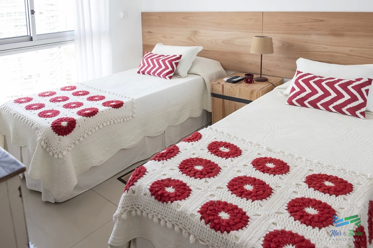 Apartamento ID.3718 - Alquilo apartamento 2 dormitorios, Torre Wind, Punta del Este 