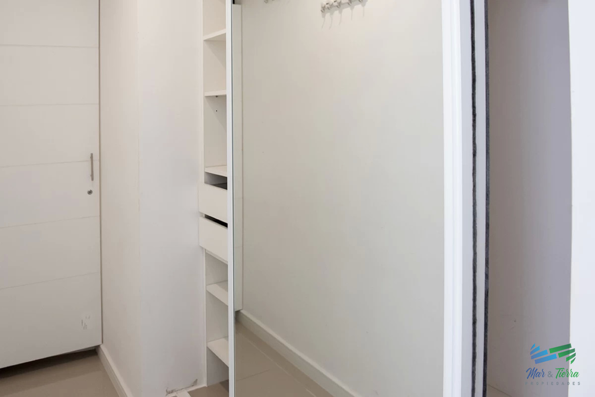 Apartamento ID.3718 - Alquilo apartamento 2 dormitorios, Torre Wind, Punta del Este 